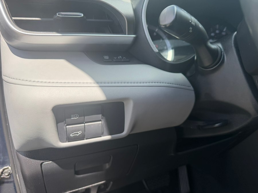 2020 Toyota Highlander XLE - Photo 17