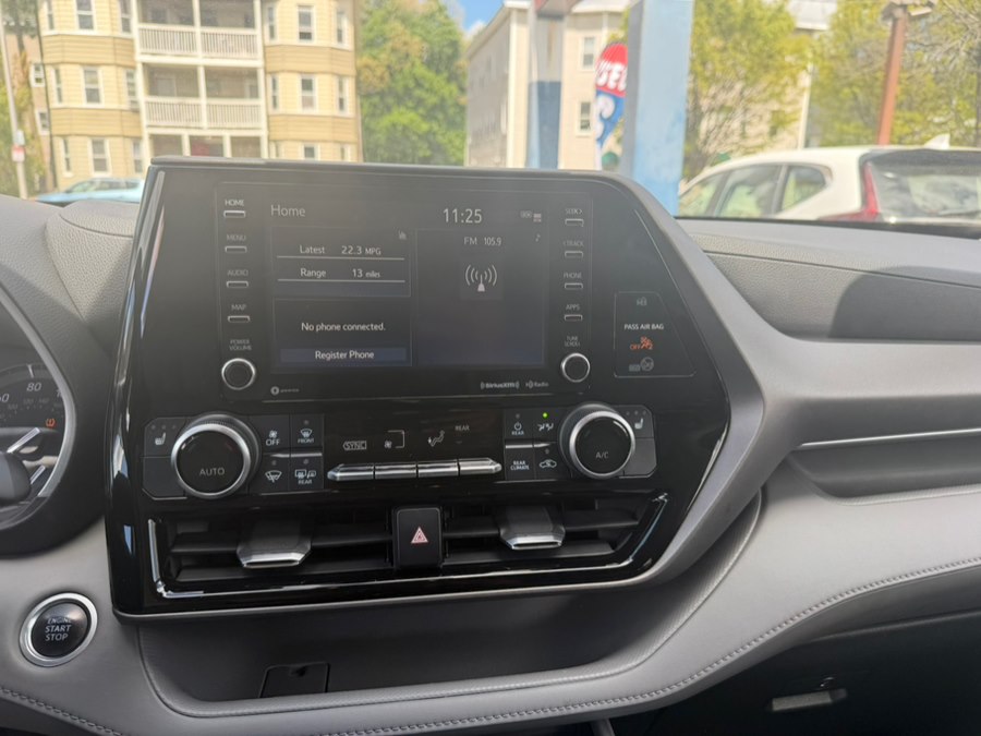 2020 Toyota Highlander XLE - Photo 15