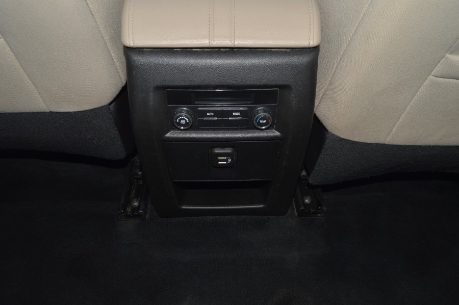 2023 Chevrolet Traverse LS - Photo 17
