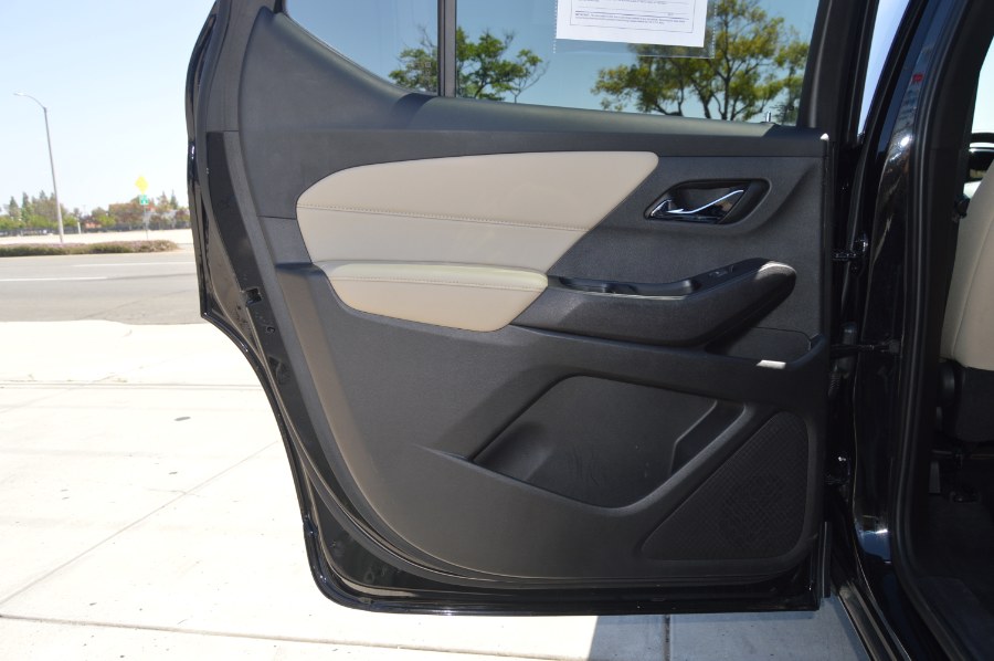 2023 Chevrolet Traverse LS - Photo 15