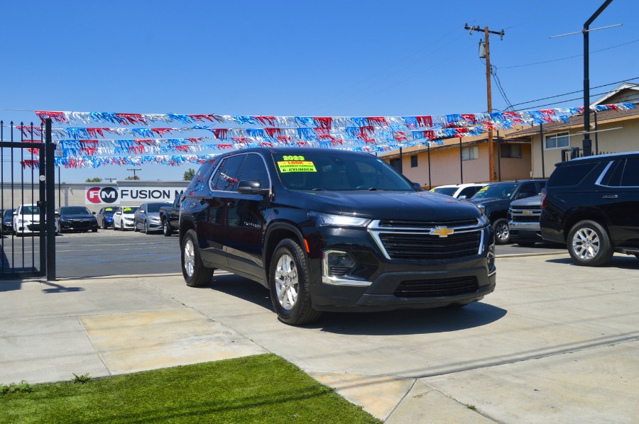 2023 Chevrolet Traverse LS - Photo 6