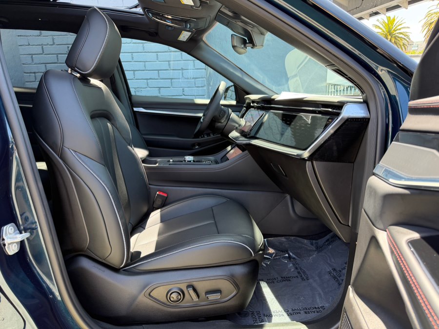 2025 Jeep Wagoneer S Limited - Photo 36