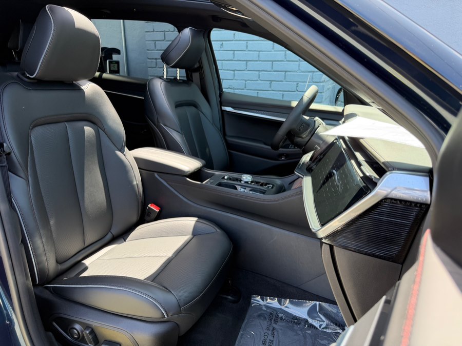 2025 Jeep Wagoneer S Limited - Photo 32