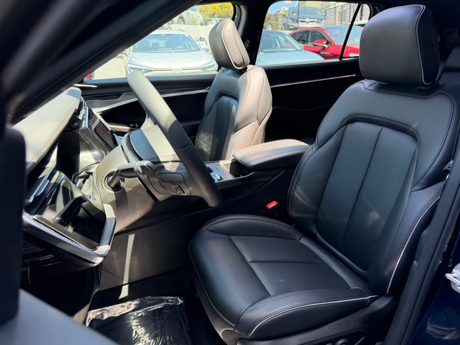 2025 Jeep Wagoneer S Limited - Photo 17