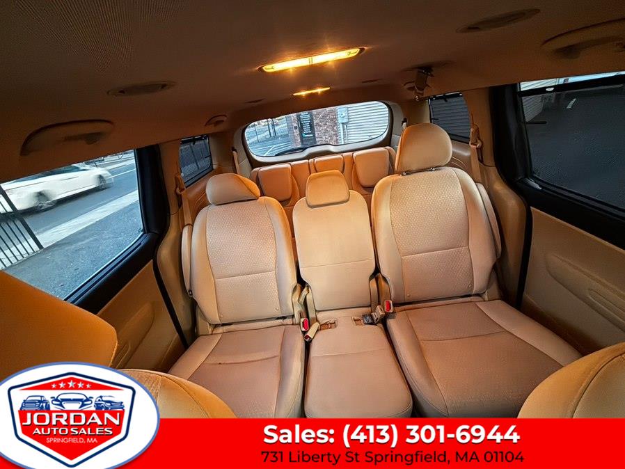 2016 Kia Sedona LX - Photo 13