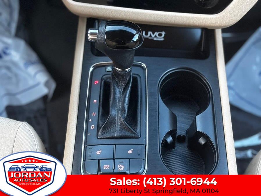 2016 Kia Sedona LX - Photo 15