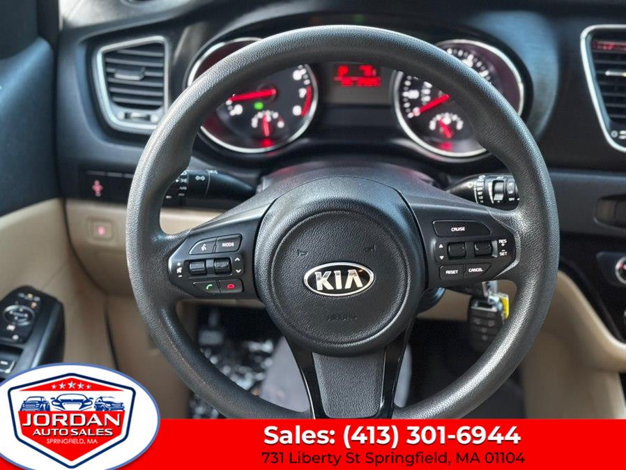 2016 Kia Sedona LX - Photo 20