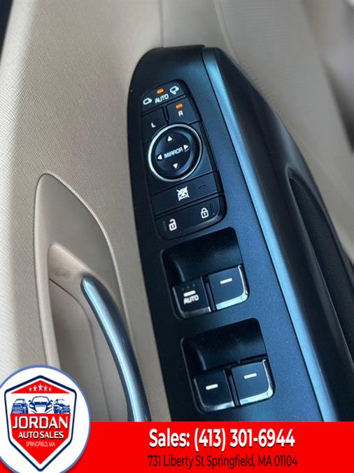 2016 Kia Sedona LX - Photo 18
