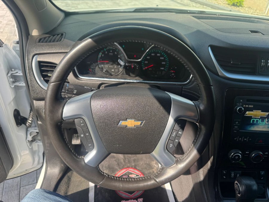 2016 Chevrolet Traverse 1LT - Photo 21