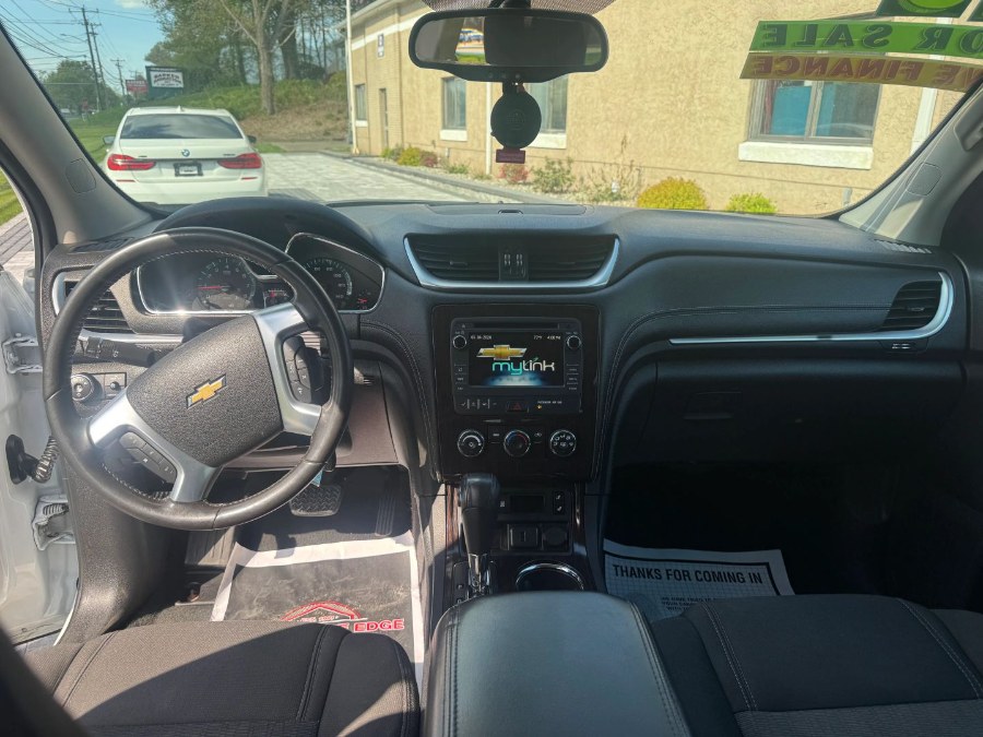 2016 Chevrolet Traverse 1LT - Photo 8