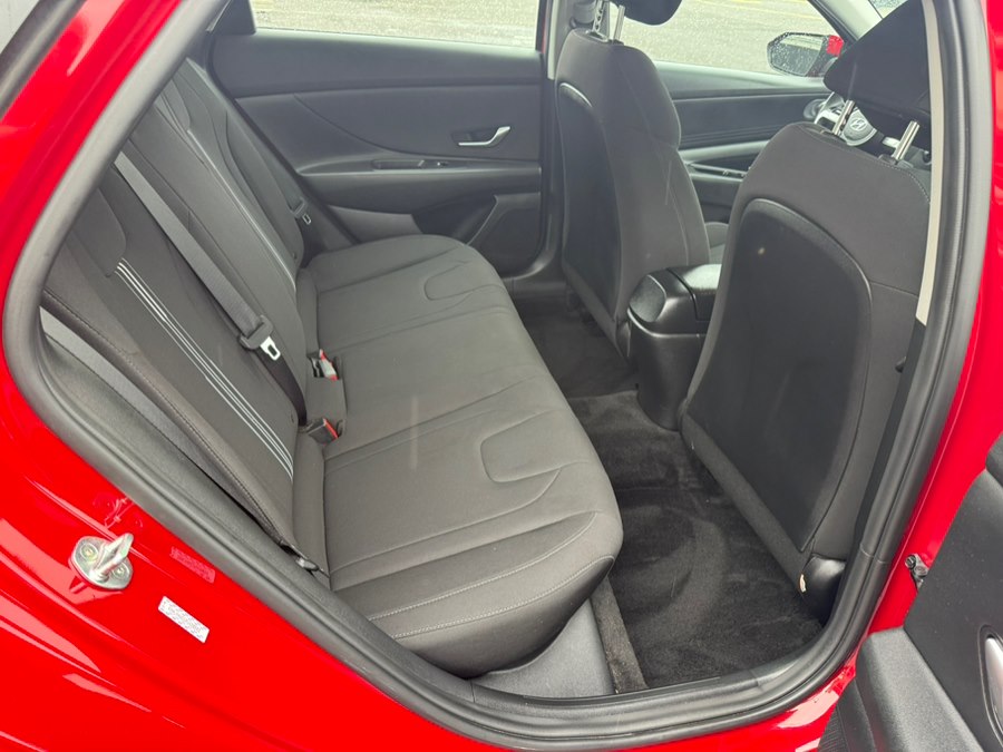 2023 Hyundai Elantra SEL - Photo 15