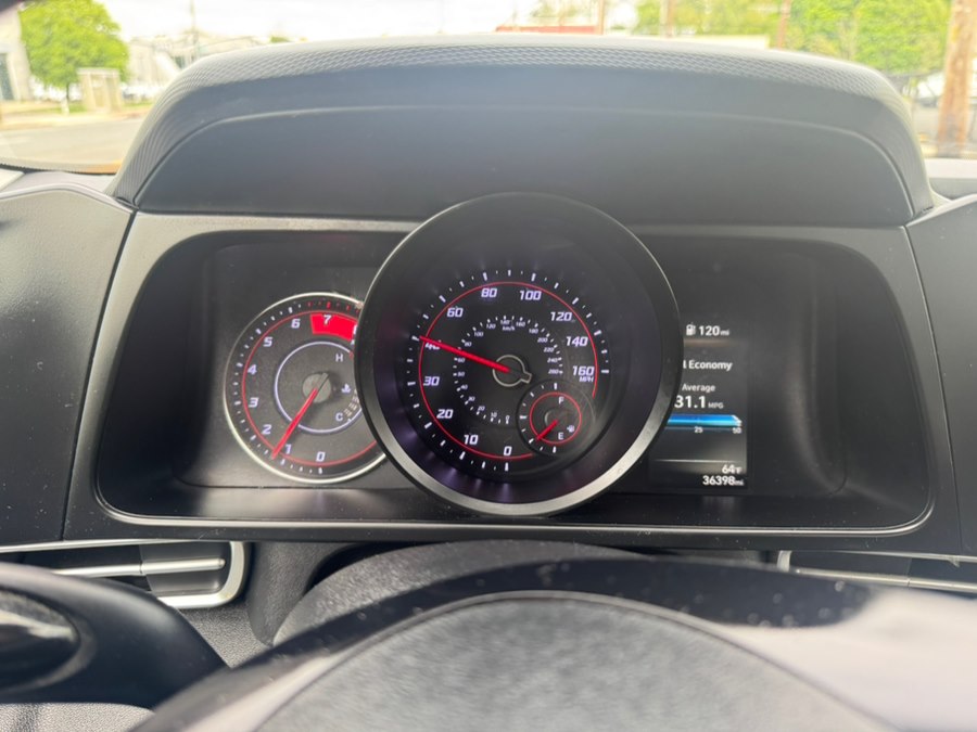 2023 Hyundai Elantra SEL - Photo 8