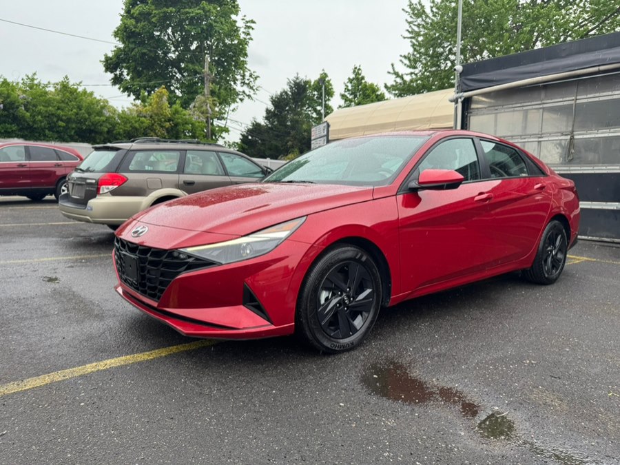 2023 Hyundai Elantra SEL - Photo 17