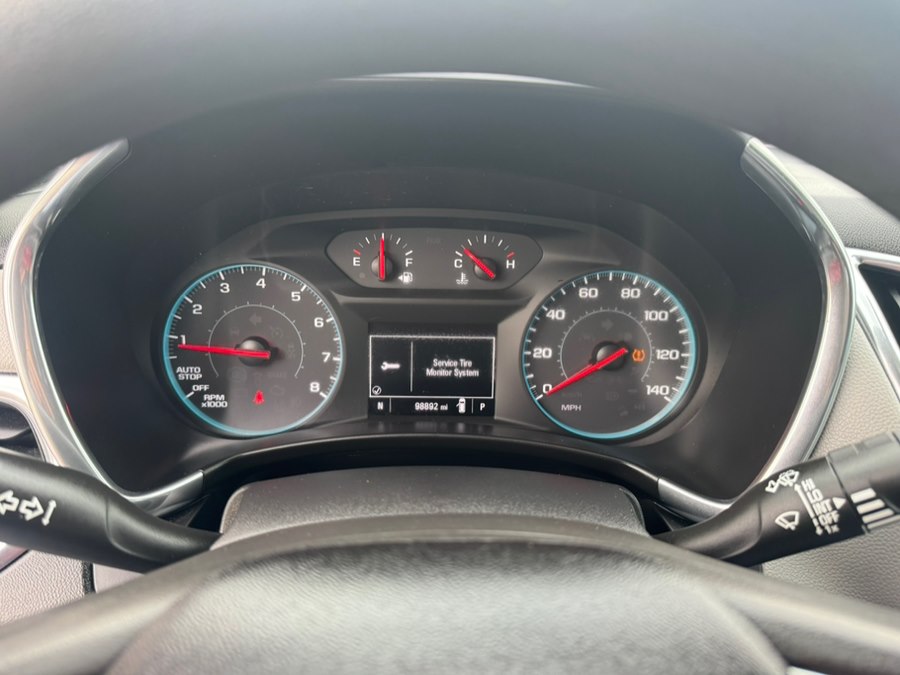 2018 Chevrolet Equinox LS - Photo 14