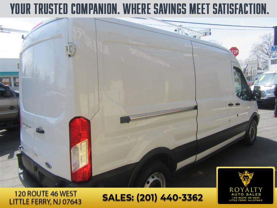 2016 Ford Transit Base - Photo 5