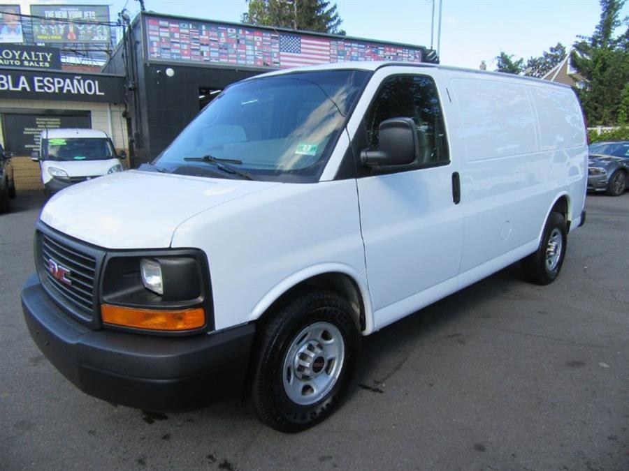 2015 GMC Savana Cargo 2500 RWD