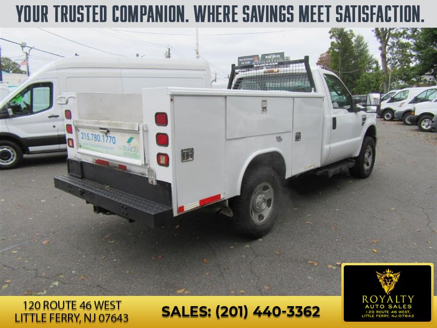 2008 Ford F-350 Super Duty Chassis Cab XL - Photo 5