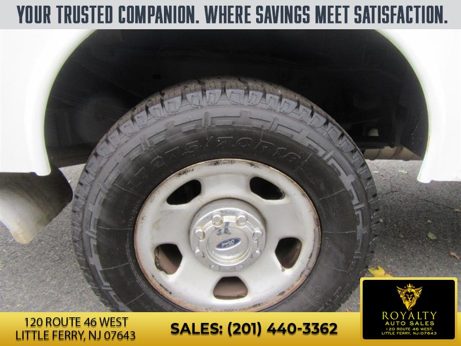 2008 Ford F-350 Super Duty Chassis Cab XL - Photo 6