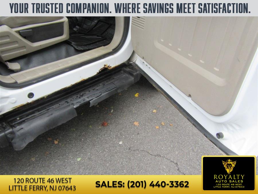 2008 Ford F-350 Super Duty Chassis Cab XL - Photo 20