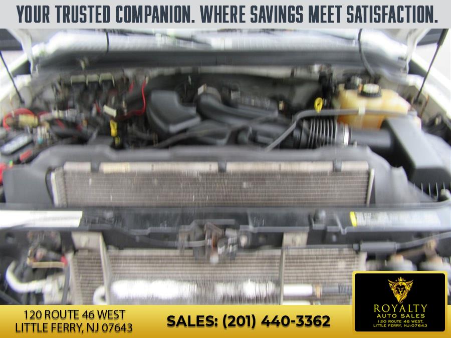2008 Ford F-350 Super Duty Chassis Cab XL - Photo 12