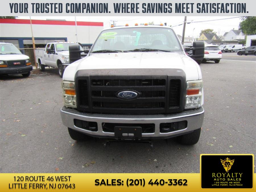 2008 Ford F-350 Super Duty Chassis Cab XL - Photo 2