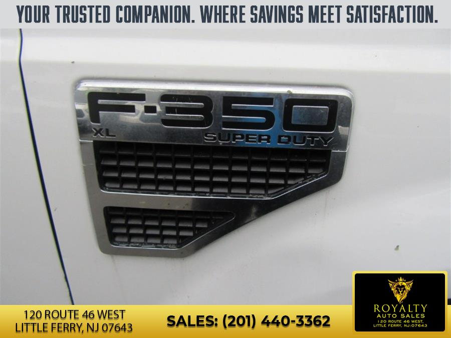 2008 Ford F-350 Super Duty Chassis Cab XL - Photo 14