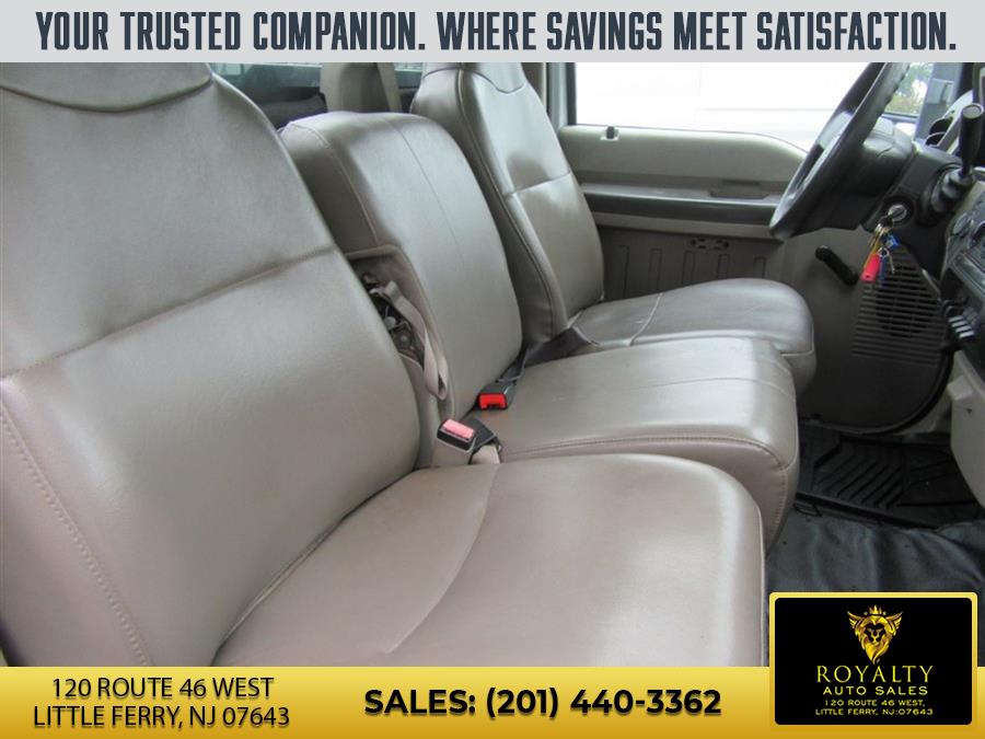 2008 Ford F-350 Super Duty Chassis Cab XL - Photo 23
