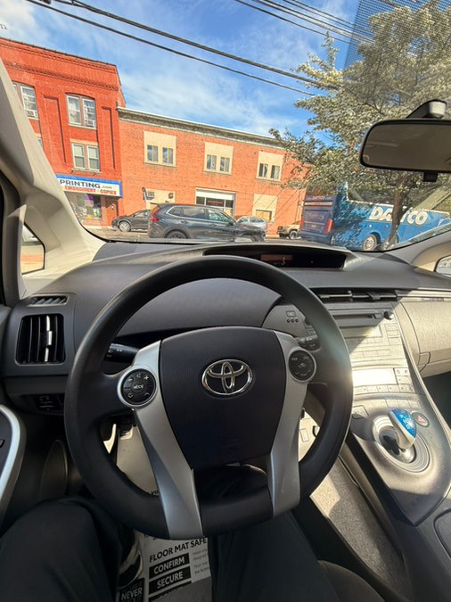 2011 Toyota Prius II - Photo 14