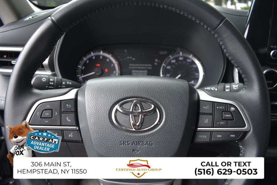 2025 Toyota Highlander LE - Photo 13