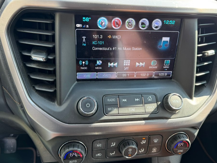 2017 GMC Acadia SLT-1 - Photo 21