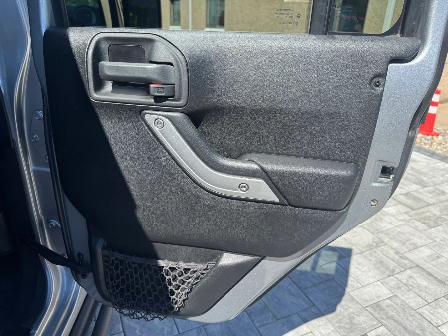 2015 Jeep Wrangler Unlimited Rubicon - Photo 14