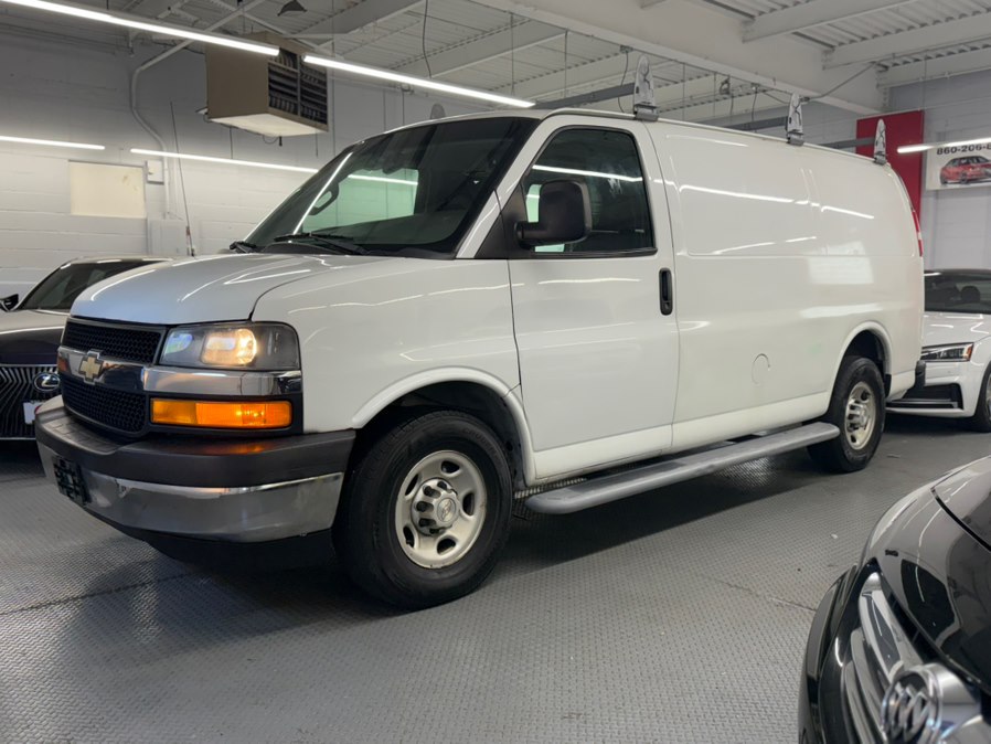 Summit White 2018 Chevrolet Express Cargo 2500 RWD Van Rear-Wheel Drive Automatic