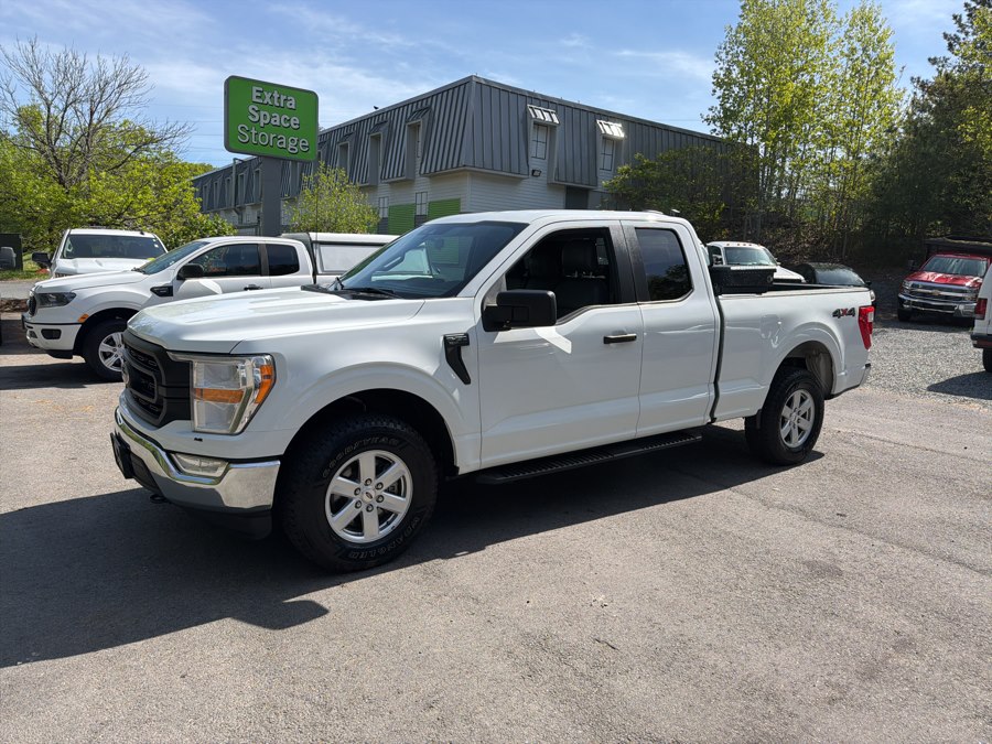 Oxford White 2022 Ford F-150 XL SuperCab 4WD Pickup Truck Four-Wheel Drive Automatic