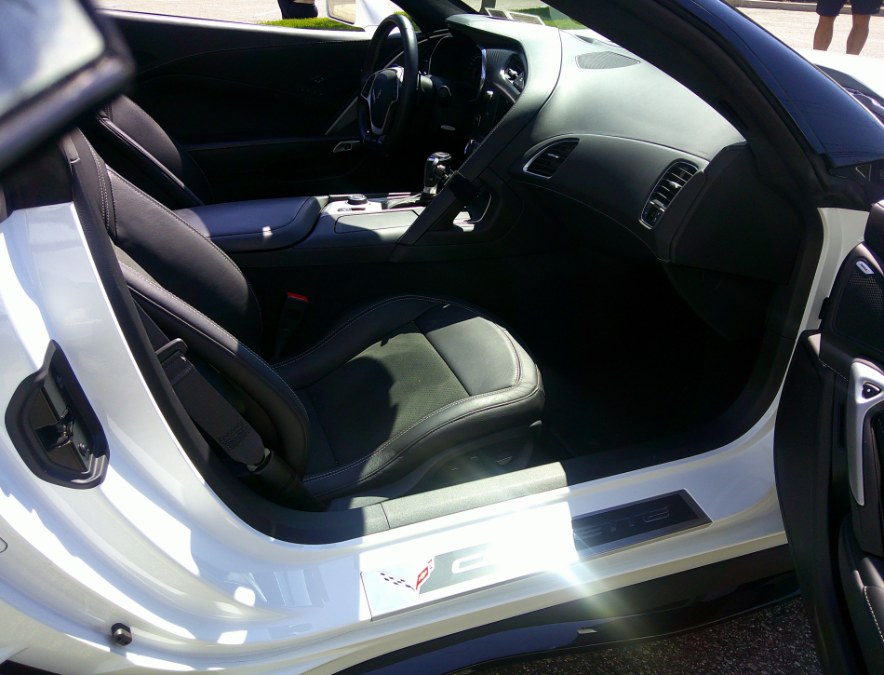 2015 Chevrolet Corvette Z06 - Photo 11