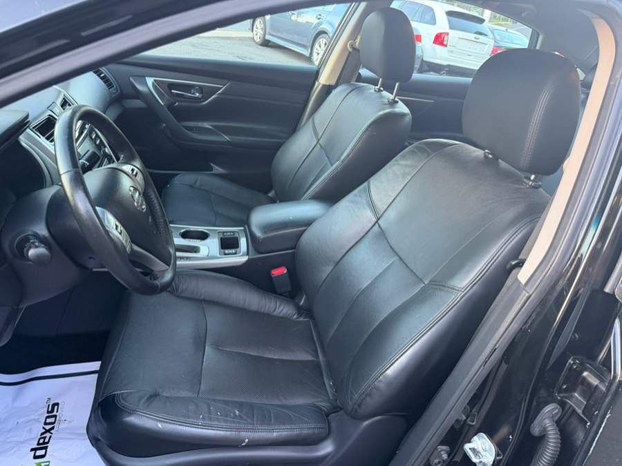 2017 Nissan Altima SV - Photo 6