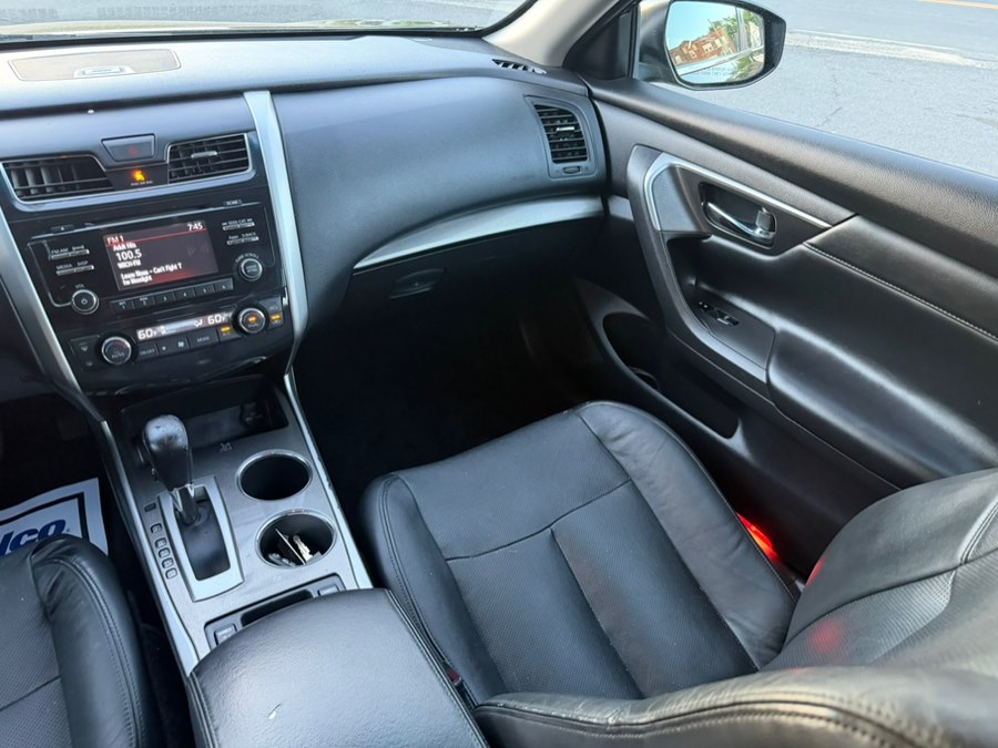 2017 Nissan Altima SV - Photo 10