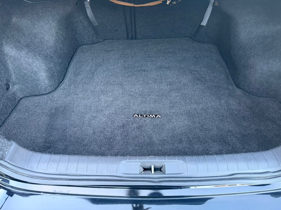 2017 Nissan Altima SV - Photo 23
