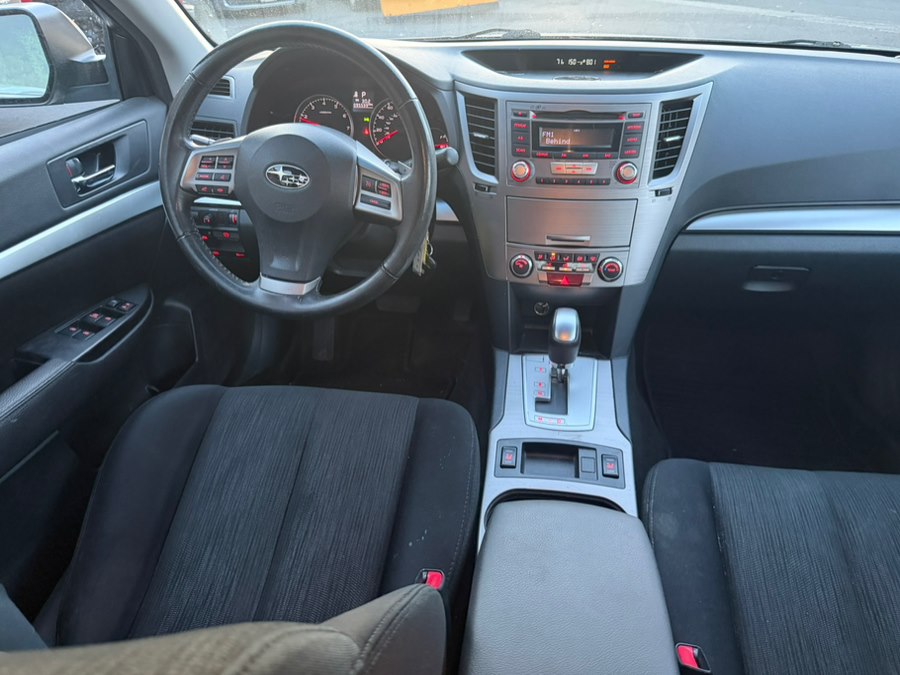 2013 Subaru Legacy I Premium - Photo 8