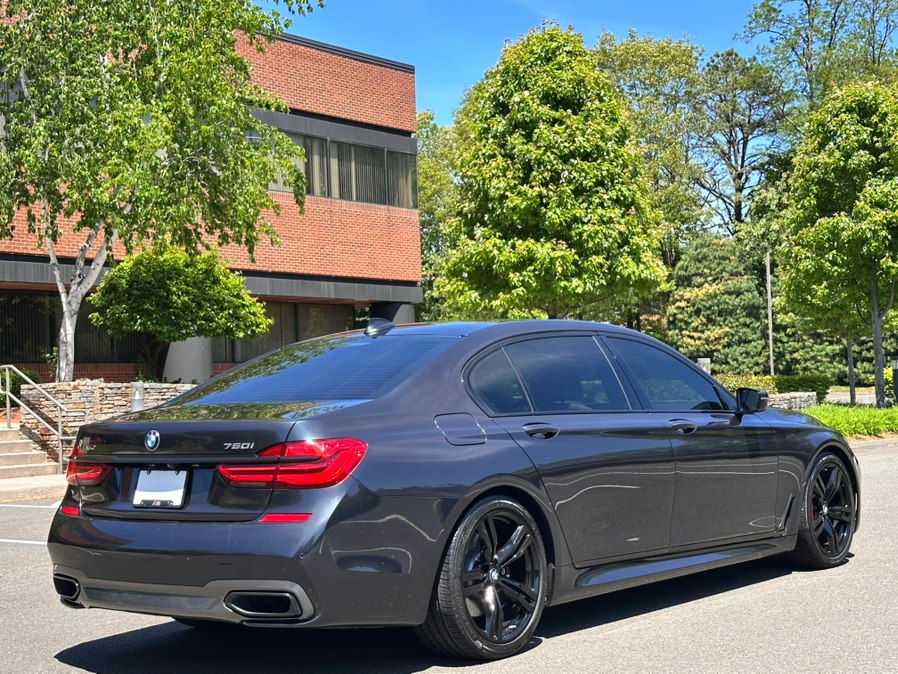 2016 BMW 7 Series 750i - Photo 15