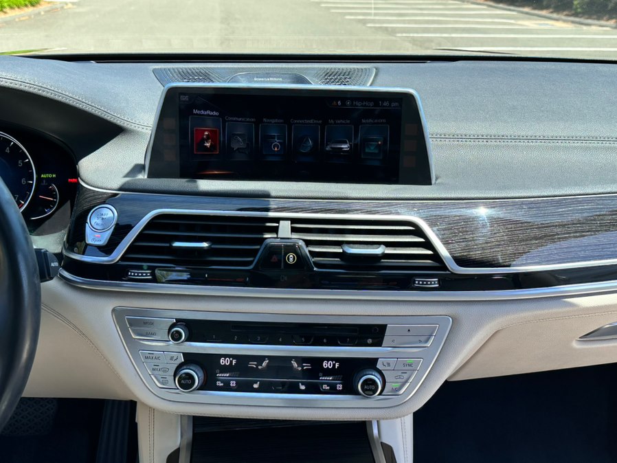 2016 BMW 7 Series 750i - Photo 34