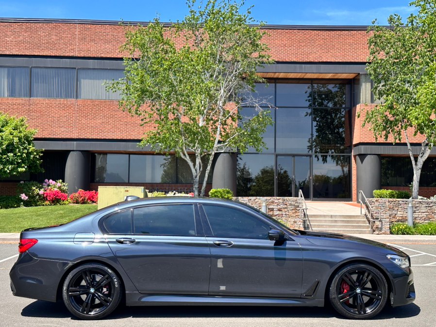 2016 BMW 7 Series 750i - Photo 8
