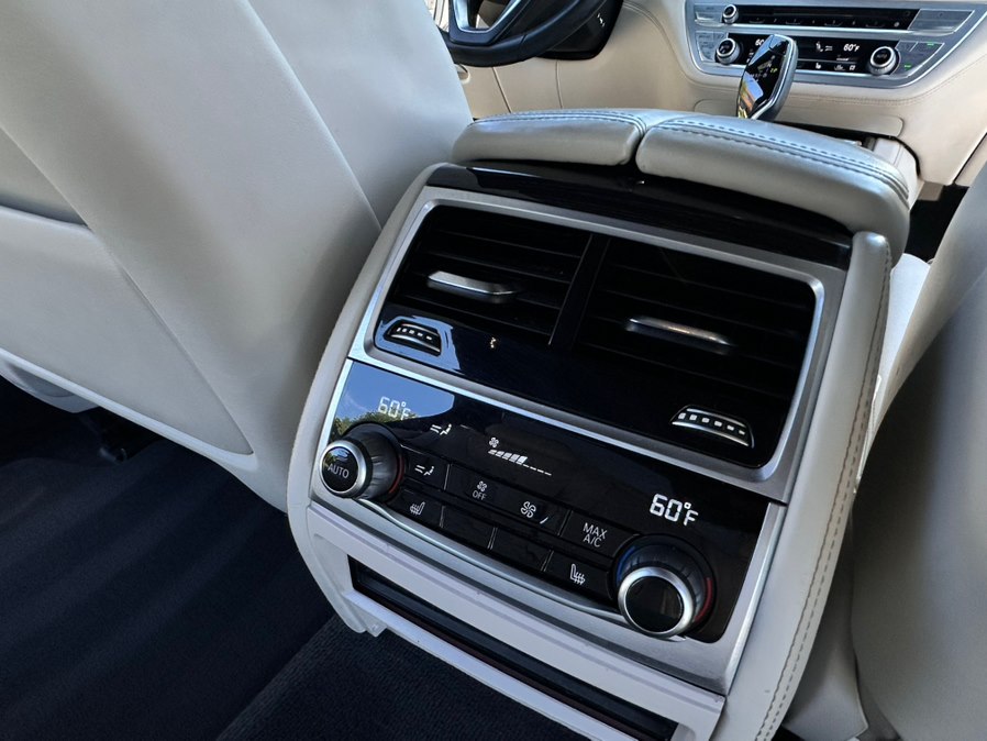 2016 BMW 7 Series 750i - Photo 28