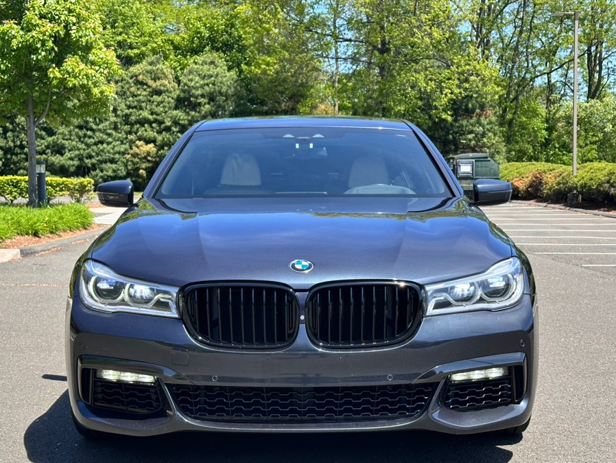 2016 BMW 7 Series 750i - Photo 12