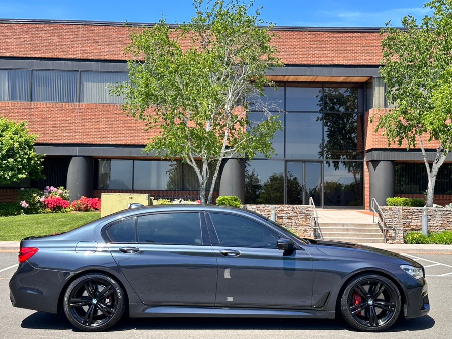 2016 BMW 7 Series 750i - Photo 17