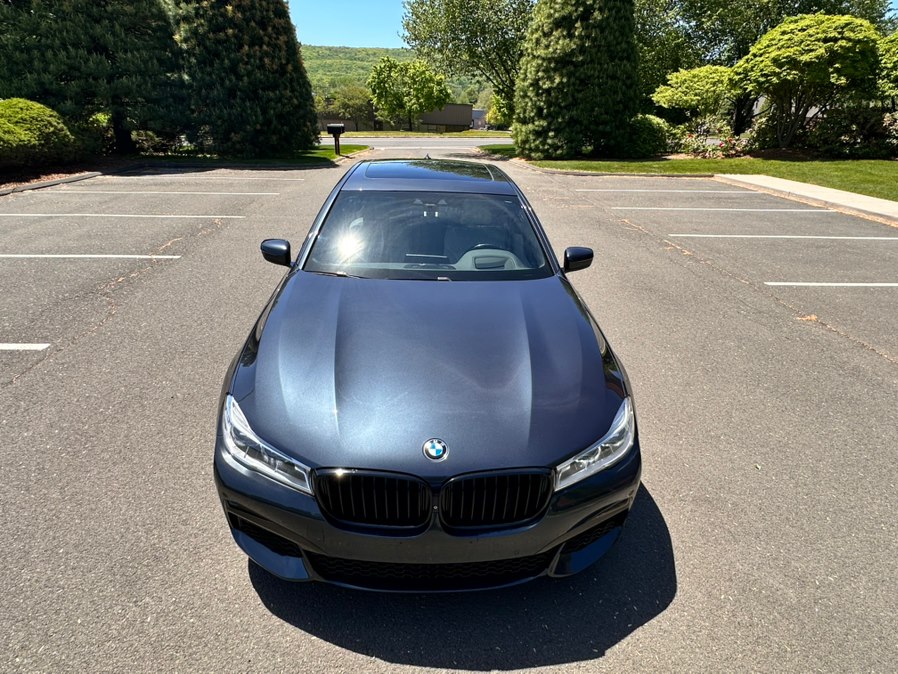 2016 BMW 7 Series 750i - Photo 36