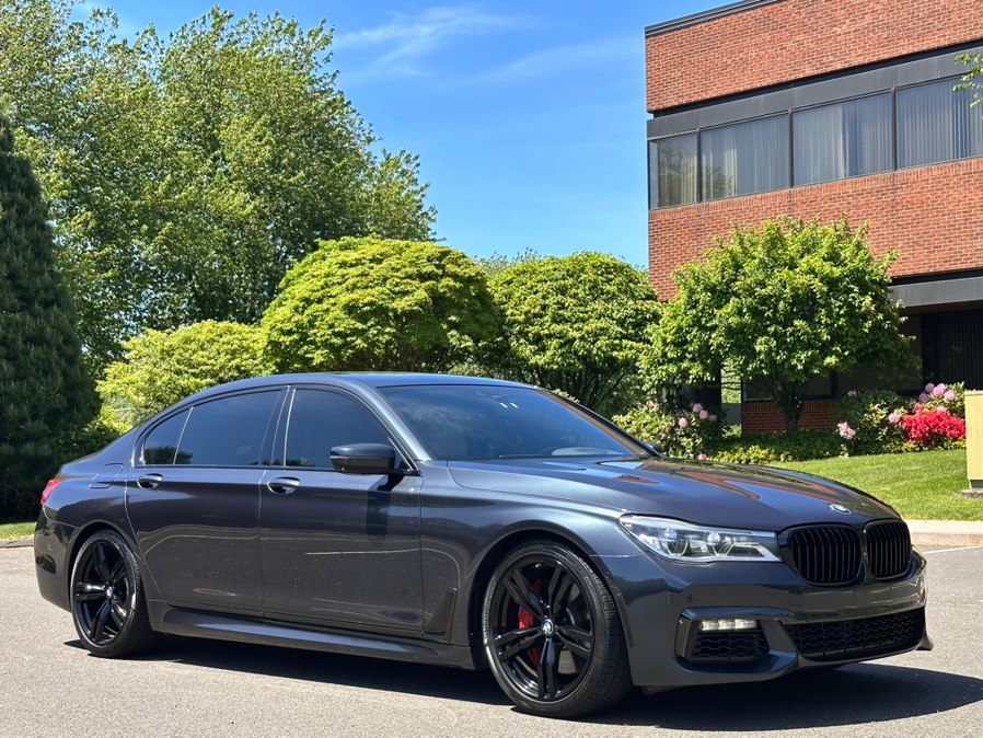2016 BMW 7 Series 750i - Photo 9