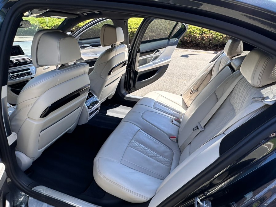 2016 BMW 7 Series 750i - Photo 29