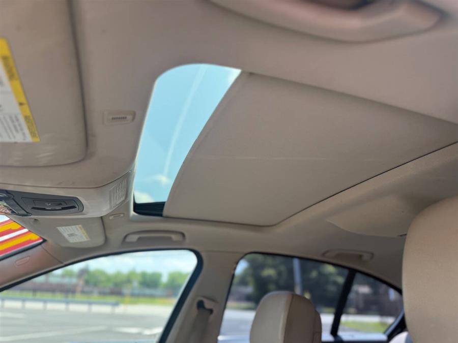 2011 BMW 5 Series 535i - Photo 10