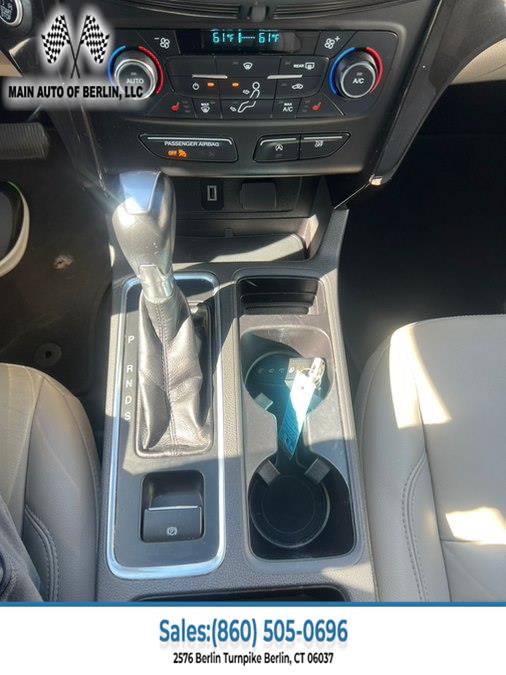 2017 Ford Escape Titanium - Photo 18