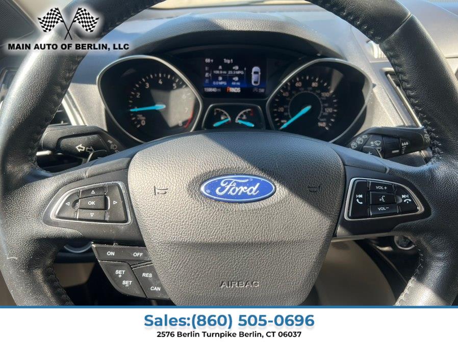 2017 Ford Escape Titanium - Photo 16